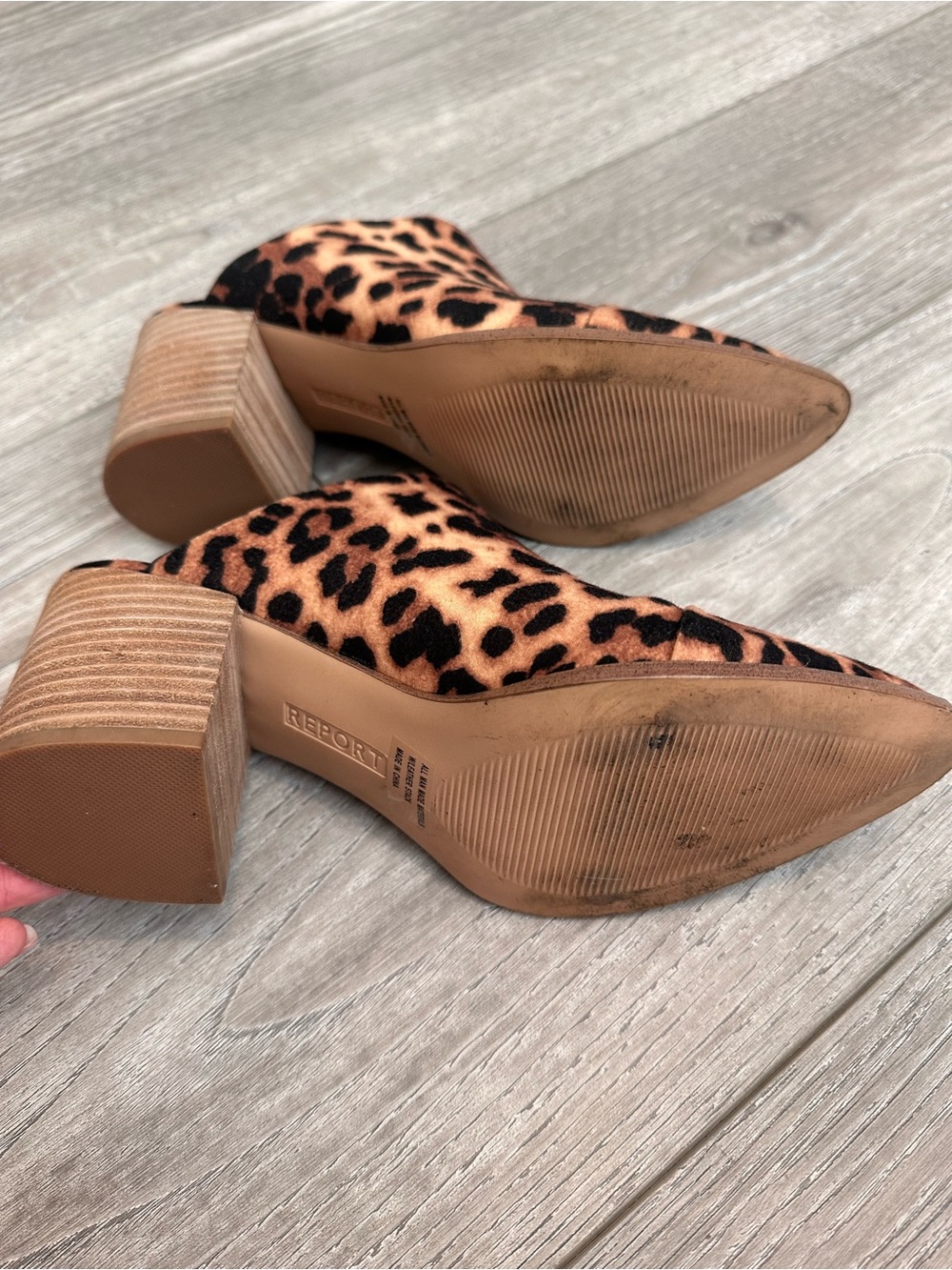 Leopard Print Mule Heels in Brown Size 10 - Picture 8 of 9